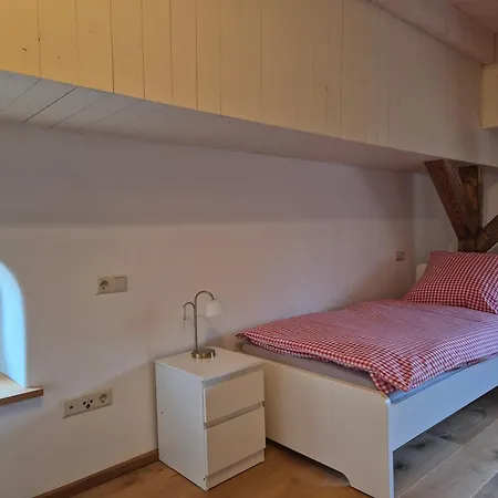 Bahnhof Grombach Apartman