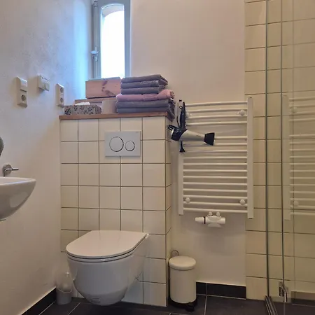 Bahnhof Grombach Apartman *