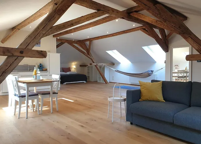 Bahnhof Grombach 公寓